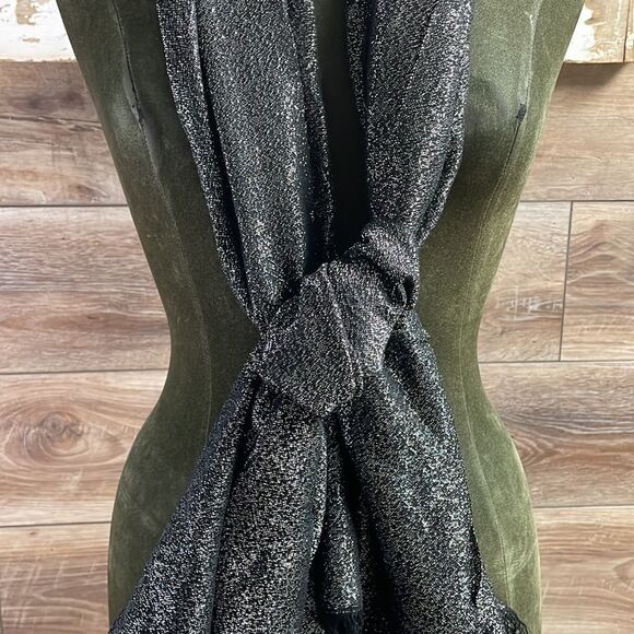 Ladies Black Metallic Shawl Wrap, Black Sparkly - Picture 6 of 6